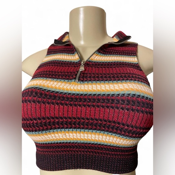 Striped Multicolor Cropped Top - Picture 3 of 3